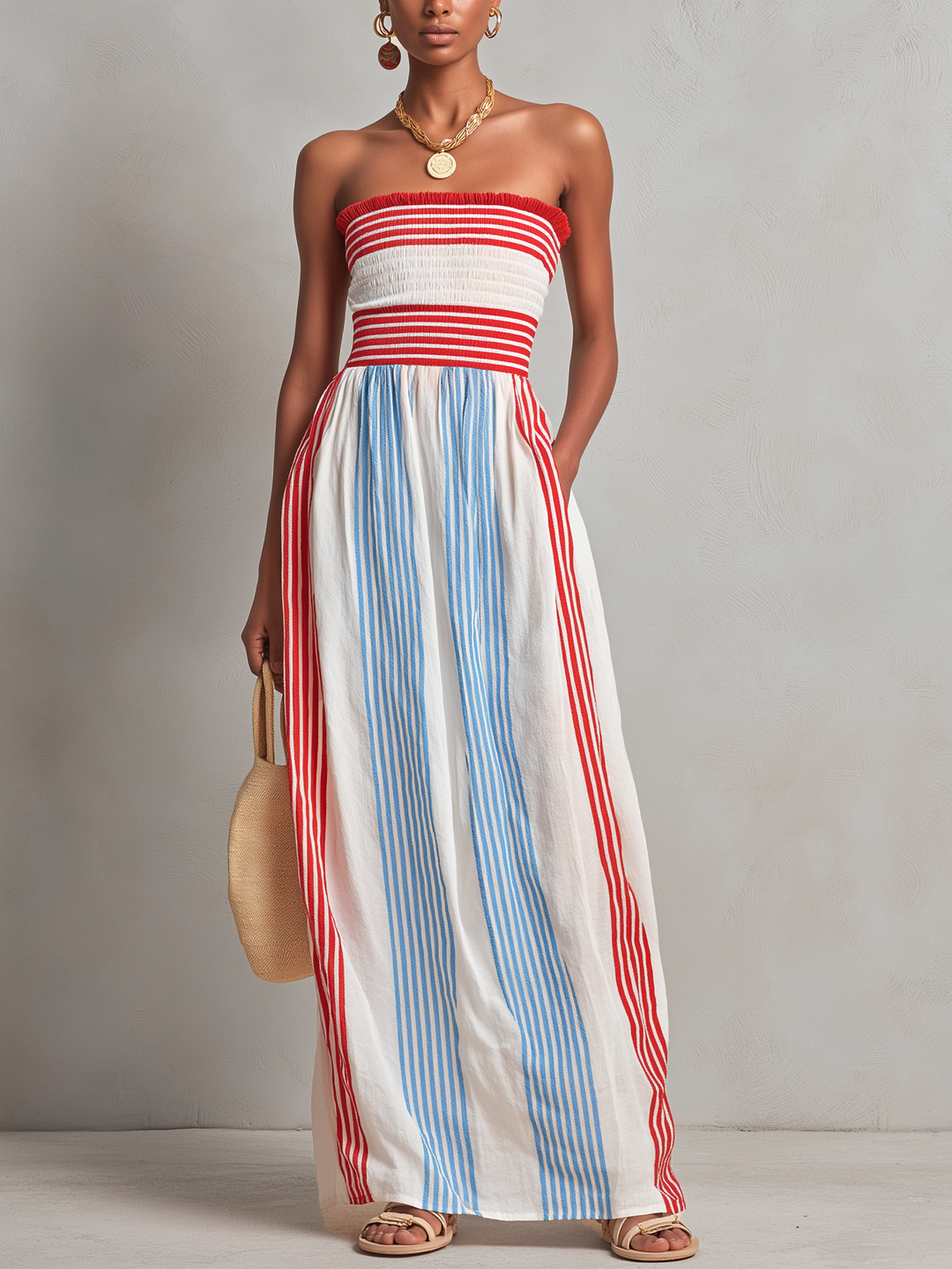 Robe maxi bustier smockée à rayures rouge et bleu - vue principale
