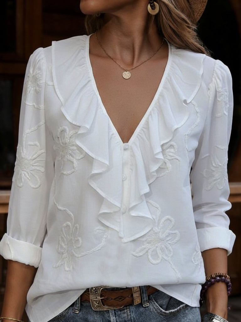 Célestine | Chemisier blanc à broderies florales et col V