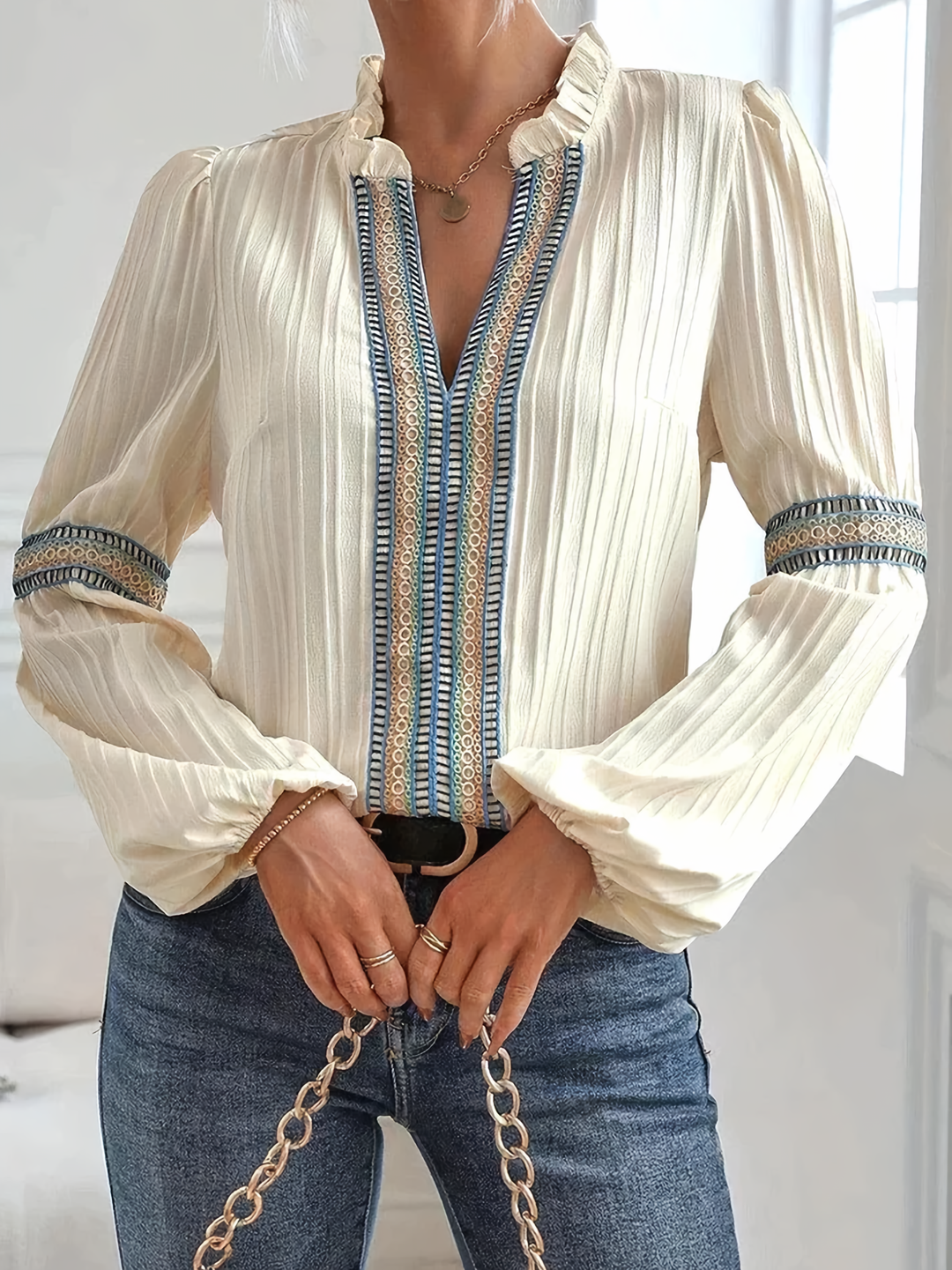 KINSLEY | BLUSE LUXUEUSE À COL EN V
