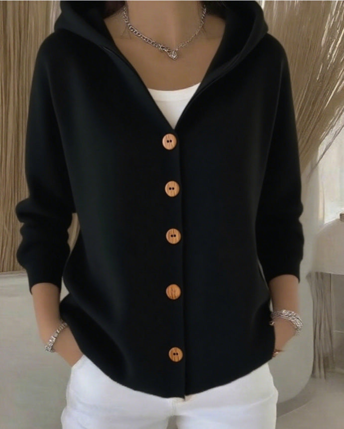 Darienne | Cardigan long boutonné en tricot avec capuchon