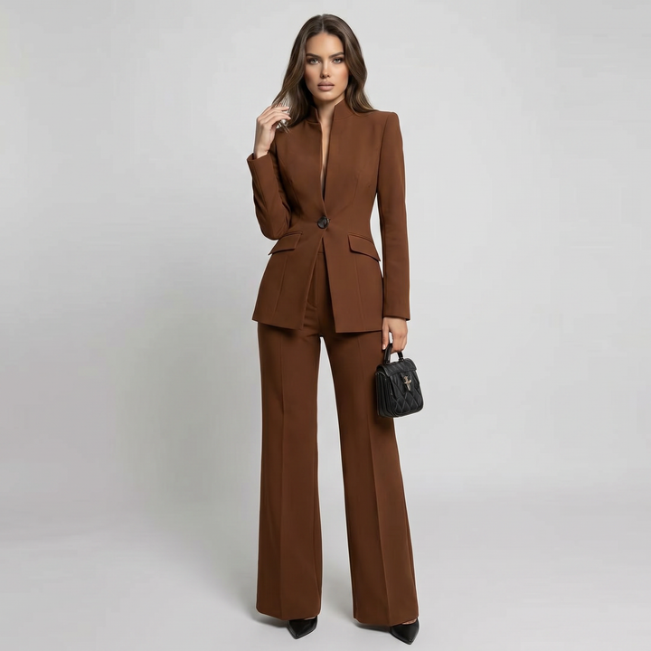 Ensemble tailleur blazer et pantalon à col montant