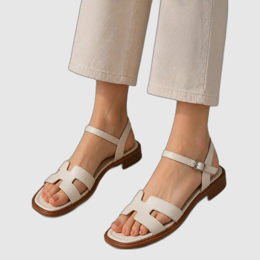 Sandales d'été en cuir à brides et petit talon bloc