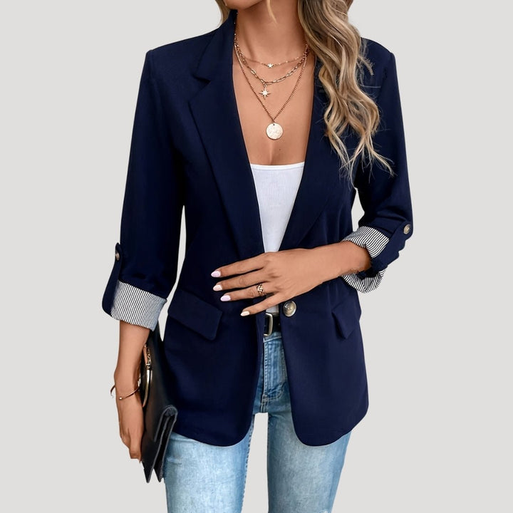 Clara | Veste blazer structurée à simple boutonnage et manches retroussables