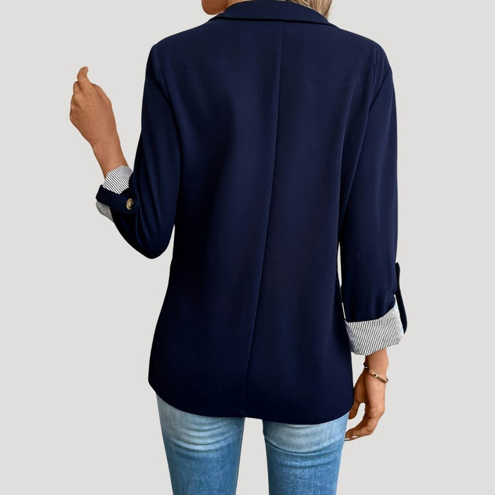 Clara | Veste blazer structurée à simple boutonnage et manches retroussables